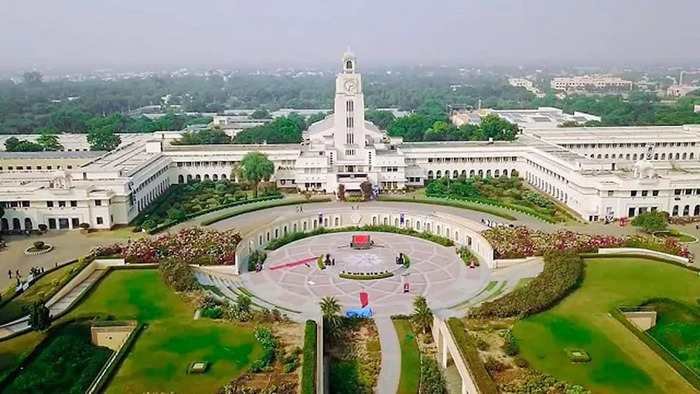 Top 10 Private Colleges in India